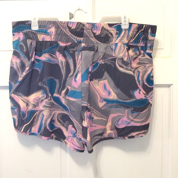 Avia Women's Plus Size Marbled Running Short With Built-in Bike Liner XXXL-22 - Picture 4 of 11